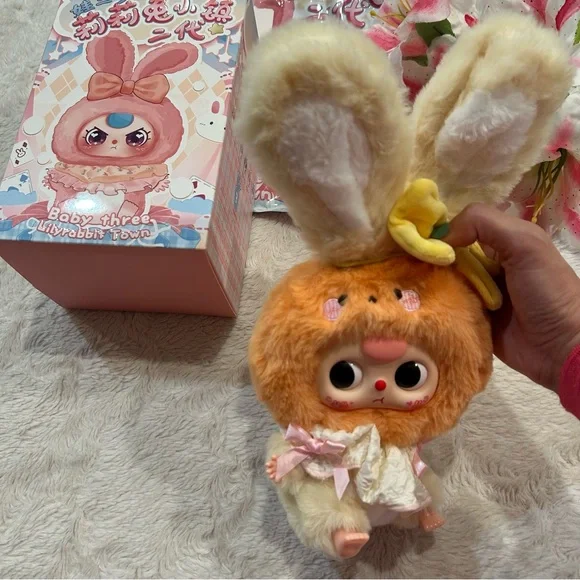 Baby Three Lilyrabbit Town Vinyl Plush Bunny Pendant with Bow - Picture 3 of 10